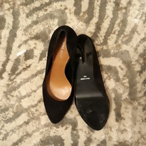 Heels - Picture 3 of 3